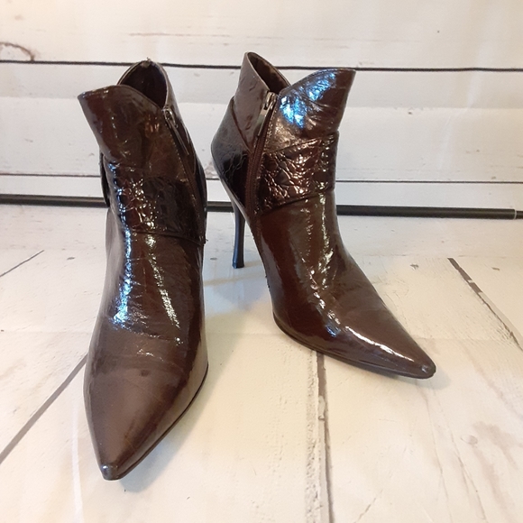 Italina Shoes - ITALINA ZIPPERED BOOTIES